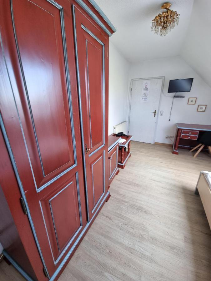Astheimer Schloesschen Trebur Room photo