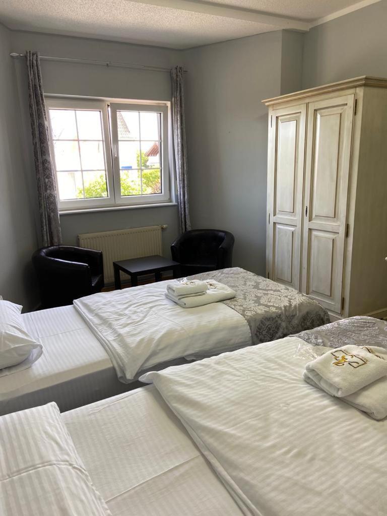 Astheimer Schloesschen Trebur Room photo